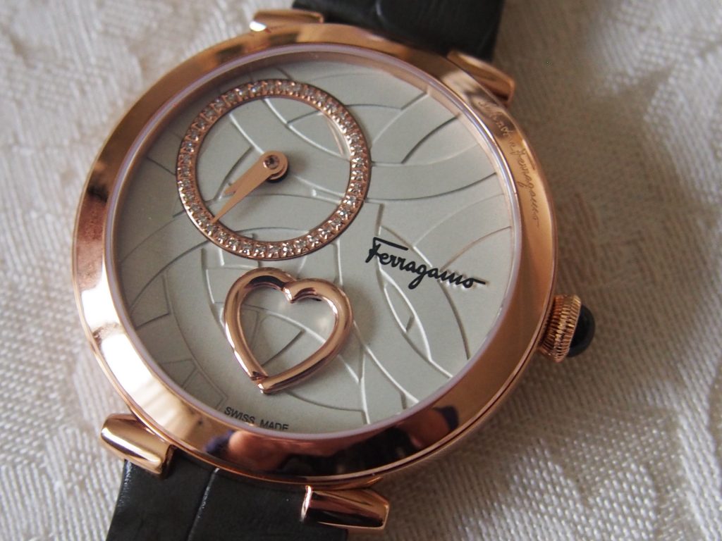 Ferragamo watch features a heart that actually opens and closes. 