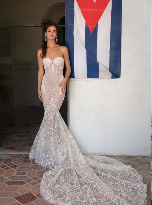 Daring Brides: Mermaid Wedding Dresses And The Jewels To Wear With Them
