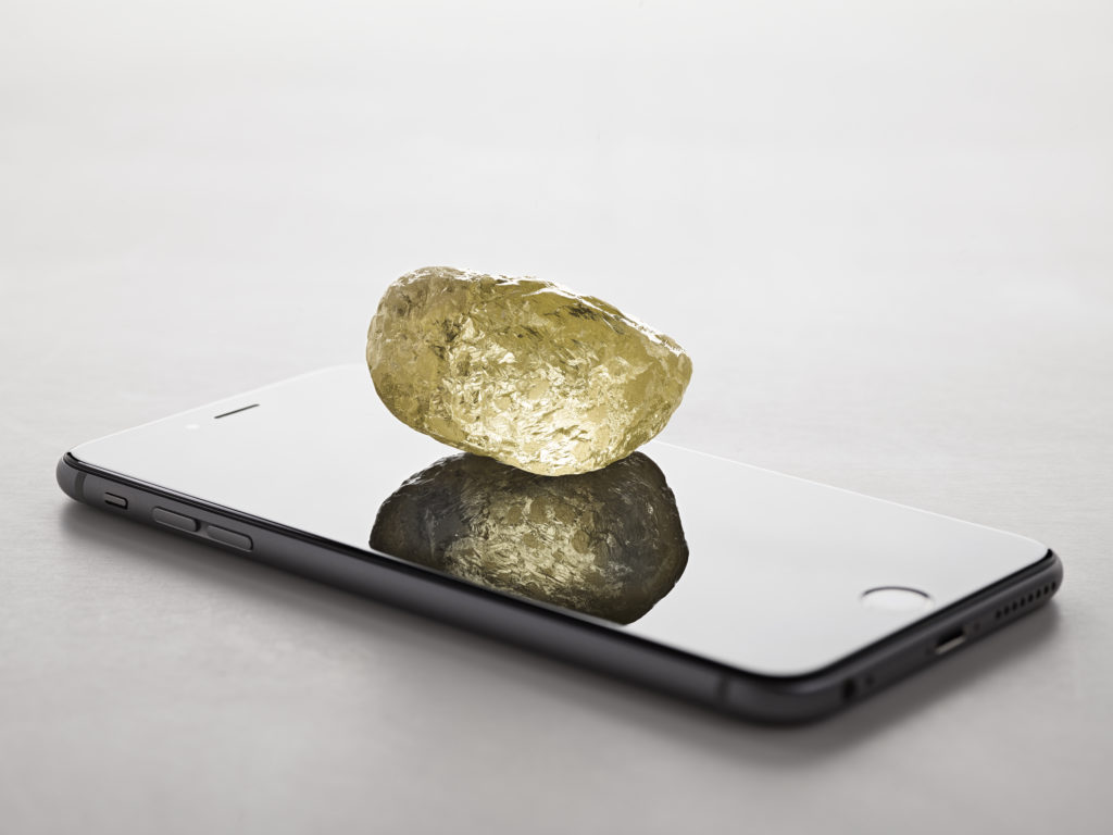 552-carat diamond unearthed in Northwest Territories, Canada, mine co-owned by Dominion Diamond 
